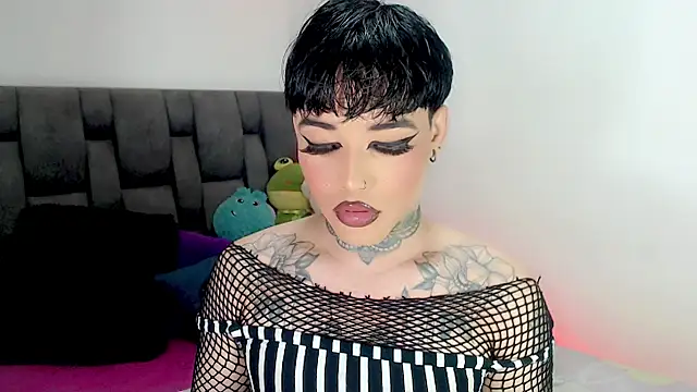 Snapshot of little_star_porn chatting on 02-15-26, 02:36 little star porn online show from 02-15-26, 02:36