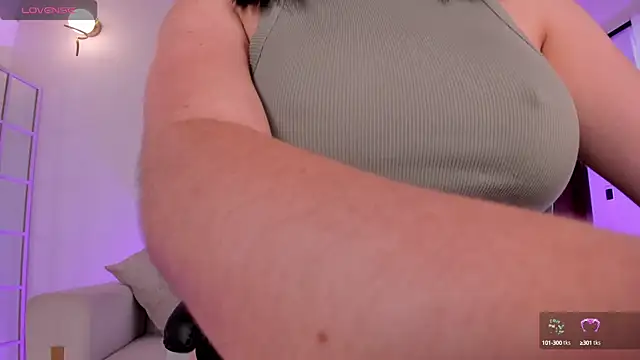 Snapshot of JennaOlsonX chatting on 02-16-25, 08:55 JennaOlsonX online show from 02-16-25, 08:55