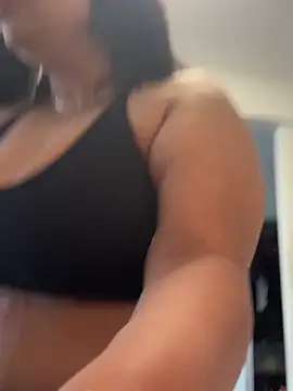 MeghanXO online show from 10-03-25, 02:36