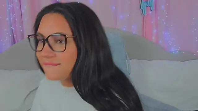 MeghanXO online show from 10-06-25, 02:20