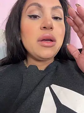 MeghanXO online show from 11-05-25, 03:12