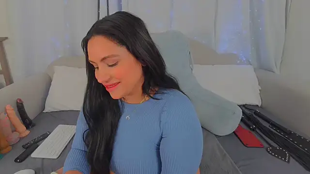 MeghanXO online show from 01-18-26, 01:42