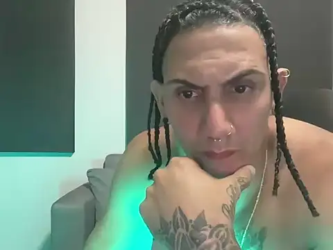 Snapshot of xxxtreme_master7 chatting on 06-03-26, 02:03 xxxtreme master7 online show from 06-03-26, 02:03