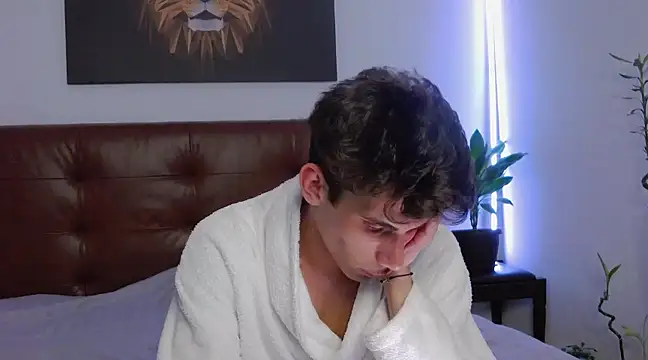 Snapshot of DanielCrush1 chatting on 02-03-25, 04:31 DanielCrush1 online show from 02-03-25, 04:31