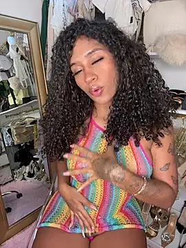Snapshot of stormyy_ chatting on 03-19-25, 02:48 stormyy online show from 03-19-25, 02:48