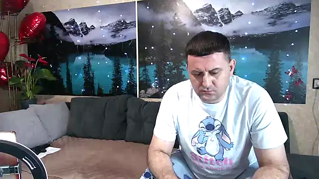 Snapshot of Big_Boss55 chatting on 03-08-25, 07:42 Big Boss55 online show from 03-08-25, 07:42