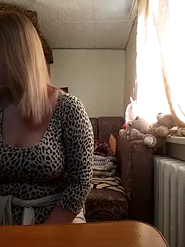 BustyBlond online show from 04-07-26, 04:13