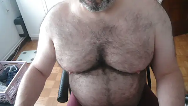 mikeyhotbear online show from 06-18-26, 09:14