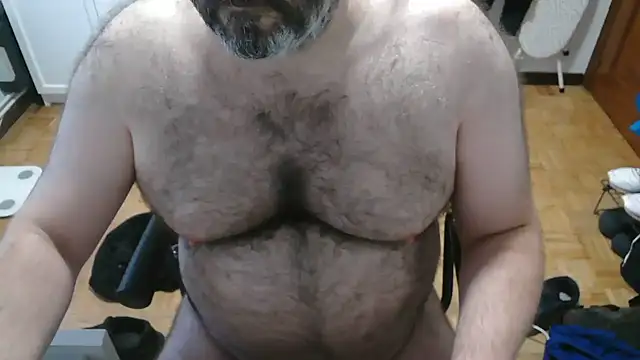 mikeyhotbear online show from 07-16-26, 05:35