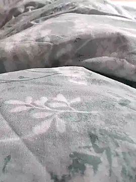 Snapshot of Elixire1 chatting on 02-16-25, 06:21 Elixire1 online show from 02-16-25, 06:21