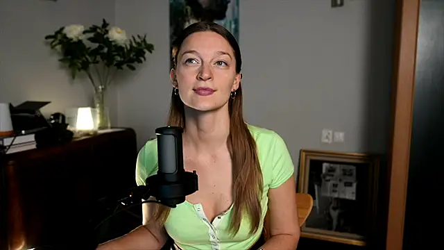 Snapshot of Special___ chatting on 12-29-24, 05:33 Special    online show from 12-29-24, 05:33