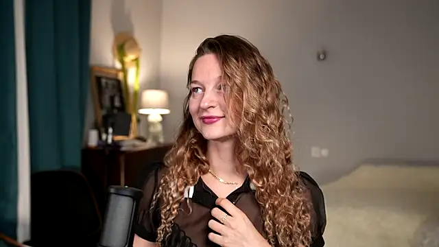 Snapshot of Special___ chatting on 03-04-25, 03:15 Special    online show from 03-04-25, 03:15