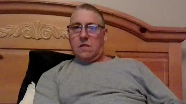 Snapshot of takeitall101 chatting on 09-13-25, 09:03 takeitall101 online show from 09-13-25, 09:03