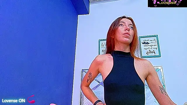 Snapshot of skinnyandcute chatting on 03-22-25, 07:31 skinnyandcute online show from 03-22-25, 07:31