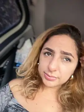 sammyqueenx21 online show from 11-17-25, 03:51