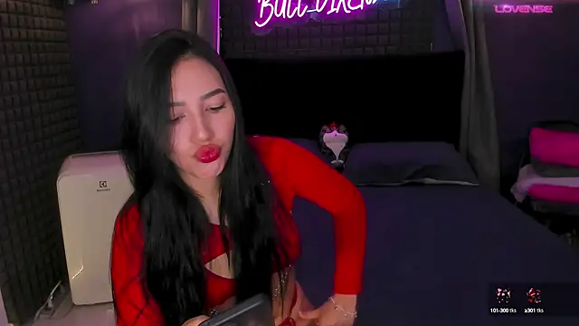 bull vixen2001 online show from 09-11-25, 12:05