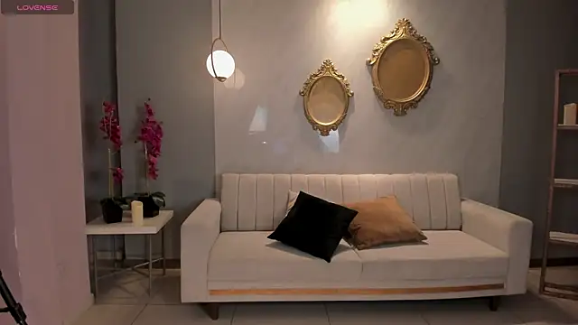 ErikaBenz  online show from 10-08-25, 12:36