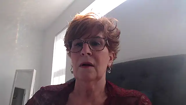 Snapshot of plusizebigbooty chatting on 03-08-25, 06:37 plusizebigbooty online show from 03-08-25, 06:37