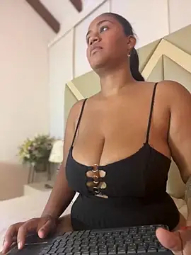 SSCARLETH  online show from 11-04-25, 11:31