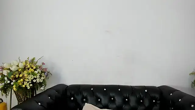 SSCARLETH  online show from 04-21-26, 12:33