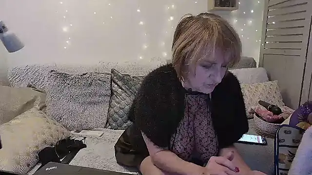 phrynaxh online show from 03-19-25, 04:02