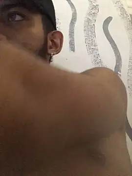 Alessandro  Rossi online show from 12-23-24, 02:50