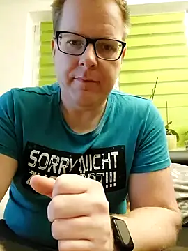 Snapshot of AnnualSunrise chatting on 12-10-24, 07:32 AnnualSunrise online show from 12-10-24, 07:32