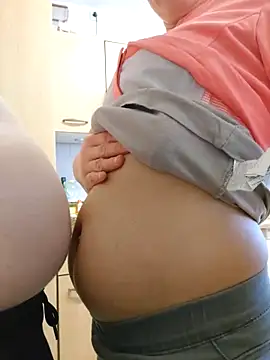 Snapshot of AnnualSunrise chatting on 01-26-25, 12:43 AnnualSunrise online show from 01-26-25, 12:43