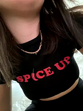 Snapshot of TheCinderella chatting on 10-30-25, 03:13 TheCinderella online show from 10-30-25, 03:13