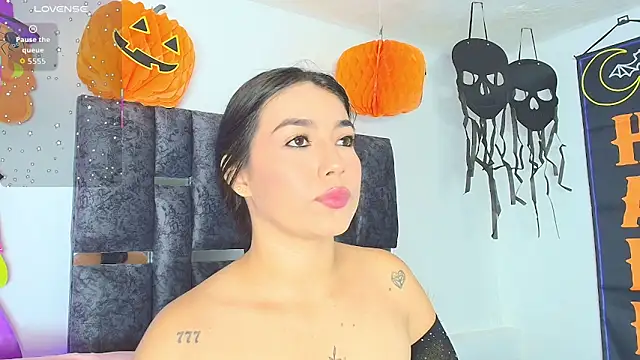 Natasharuso online show from 10-25-25, 08:36