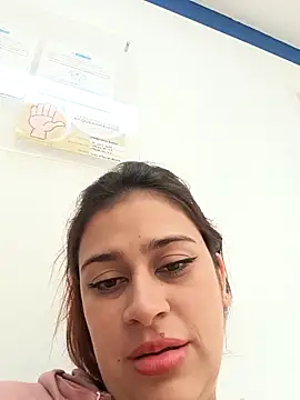 Snapshot of Latina_sexy1 chatting on 09-22-25, 01:13 Latina sexy1 online show from 09-22-25, 01:13