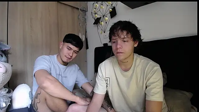 Santiago kiler online show from 02-01-26, 07:34