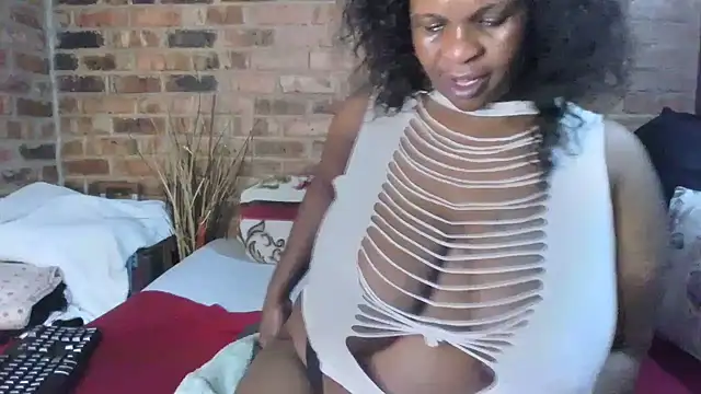 Snapshot of DIRTIENASTY chatting on 03-10-25, 09:10 DIRTIENASTY online show from 03-10-25, 09:10