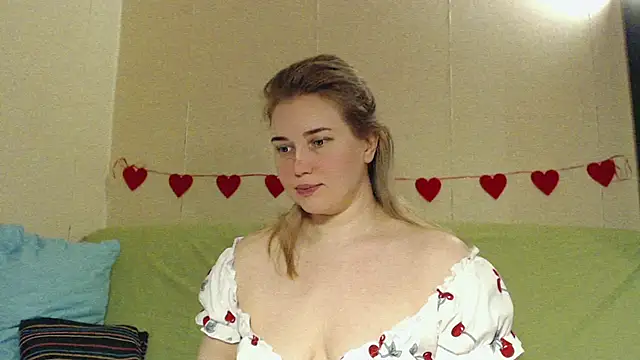 mmmPinUpGirl online show from 04-22-26, 10:33