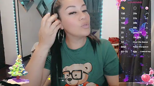 Snapshot of jlove_bss chatting on 12-14-24, 11:45 jlove bss online show from 12-14-24, 11:45