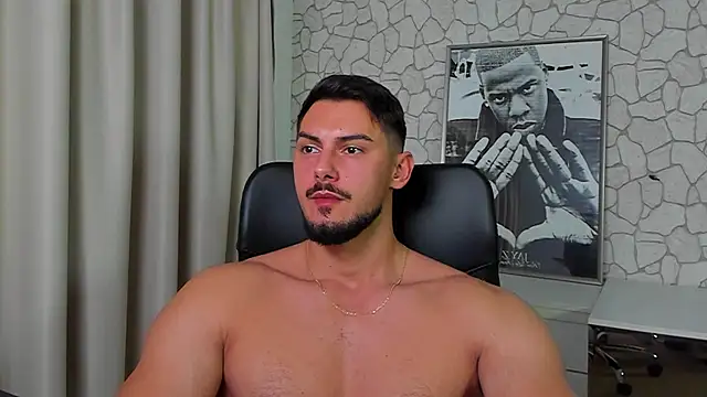 Snapshot of ClintMasters chatting on 10-25-25, 05:26 ClintMasters online show from 10-25-25, 05:26