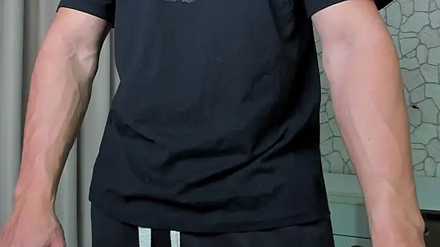 Snapshot of ClintMasters chatting on 10-30-25, 05:42 ClintMasters online show from 10-30-25, 05:42