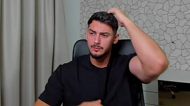 Snapshot of ClintMasters chatting on 11-08-25, 05:18 ClintMasters online show from 11-08-25, 05:18