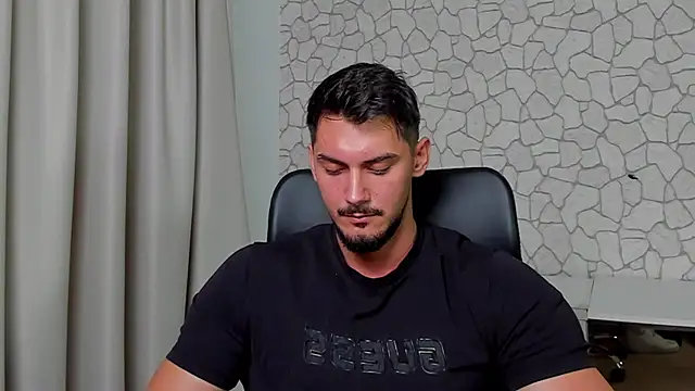 Snapshot of ClintMasters chatting on 11-10-25, 05:39 ClintMasters online show from 11-10-25, 05:39