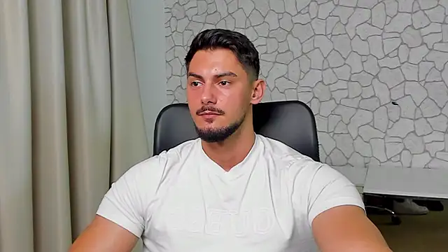 Snapshot of ClintMasters chatting on 11-16-25, 05:02 ClintMasters online show from 11-16-25, 05:02