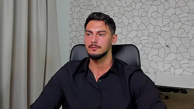 Snapshot of ClintMasters chatting on 11-21-25, 06:56 ClintMasters online show from 11-21-25, 06:56