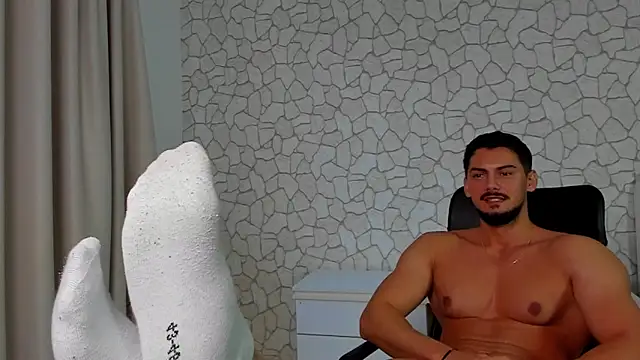 Snapshot of ClintMasters chatting on 11-24-25, 06:35 ClintMasters online show from 11-24-25, 06:35