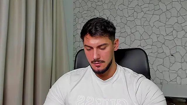 Snapshot of ClintMasters chatting on 12-04-25, 06:01 ClintMasters online show from 12-04-25, 06:01