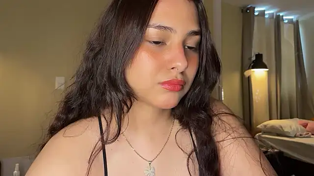 xSelena online show from 02-22-26, 08:40