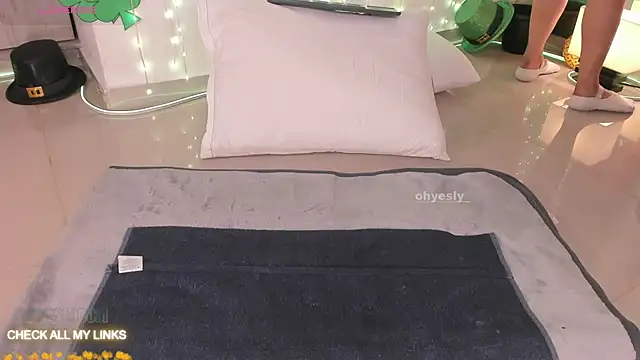 ohyesly  online show from 03-04-26, 10:10