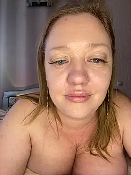 Snapshot of BBWOOW chatting on 12-05-24, 04:42 BBWOOW online show from 12-05-24, 04:42