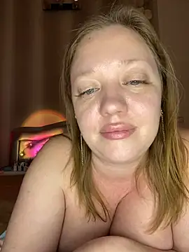 Snapshot of BBWOOW chatting on 12-07-24, 06:37 BBWOOW online show from 12-07-24, 06:37