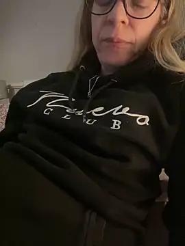 jayjencam online show from 02-15-26, 07:43