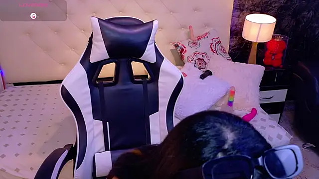 tamara colliins  online show from 02-04-26, 05:57