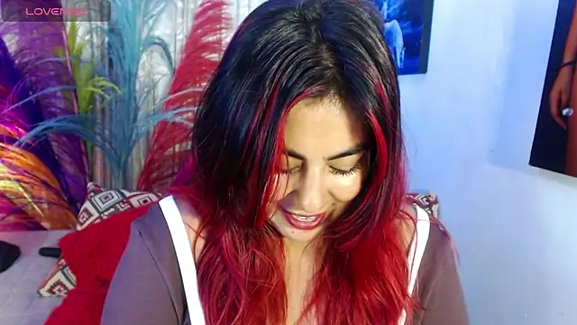 gatuwildhott online show from 04-25-26, 07:00